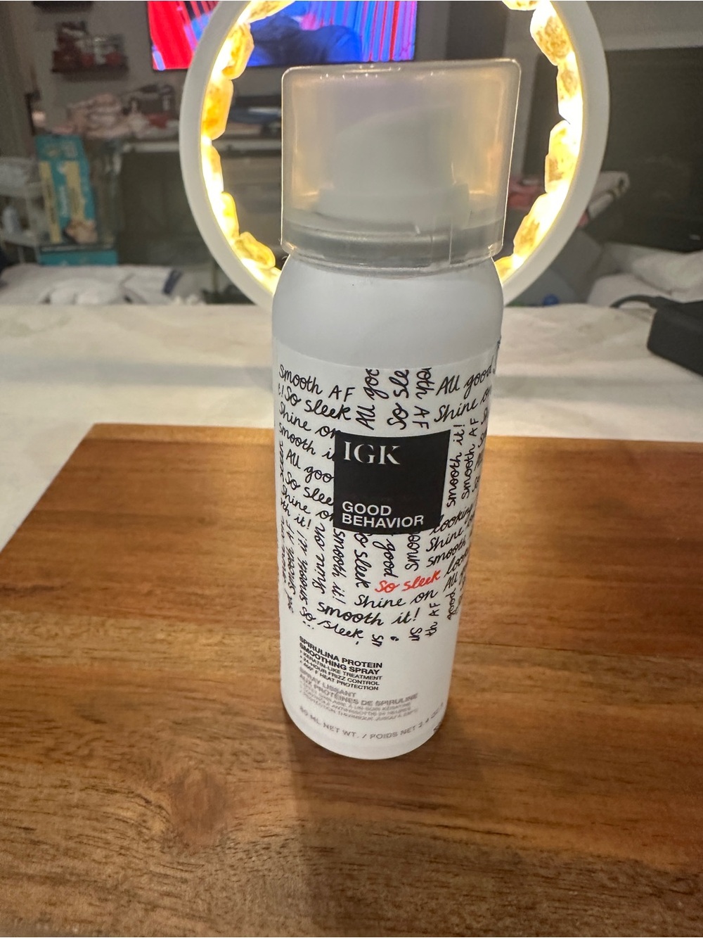 IGK GOOD BEHAVIOR SMOOTHING SPRAY ANTI-FRIZZ + HUMIDITY PROTECTANT -mini size